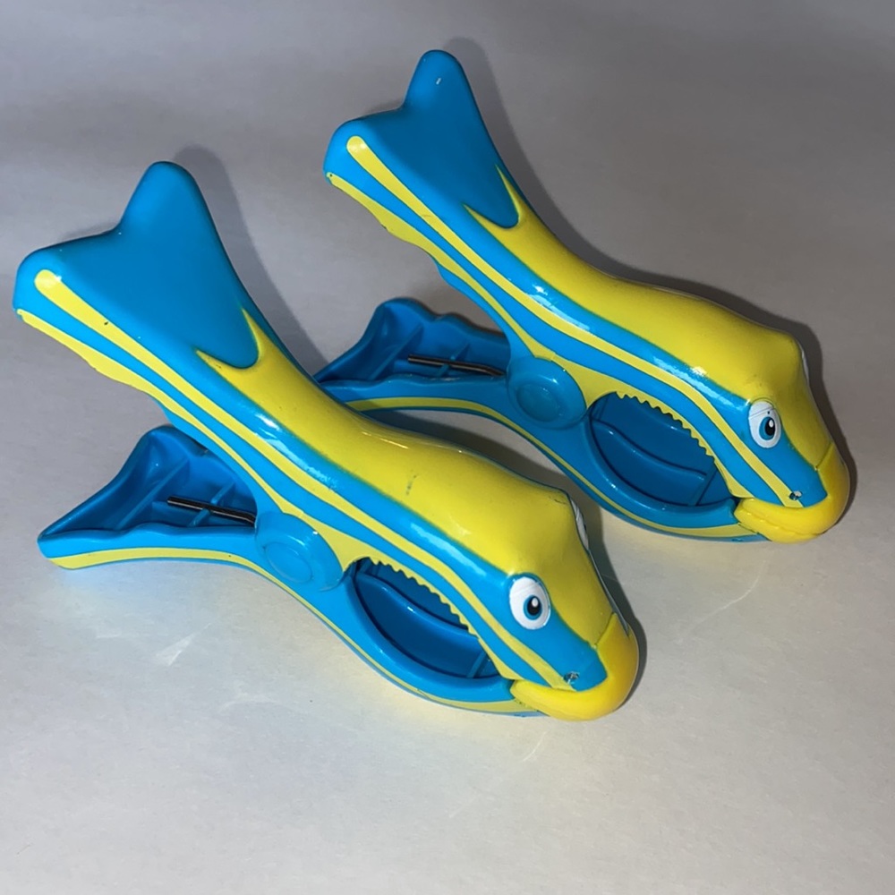 Boca Beach Towel Spring Clips Parrot Fish Towel Set of 2 Beachside Poolside